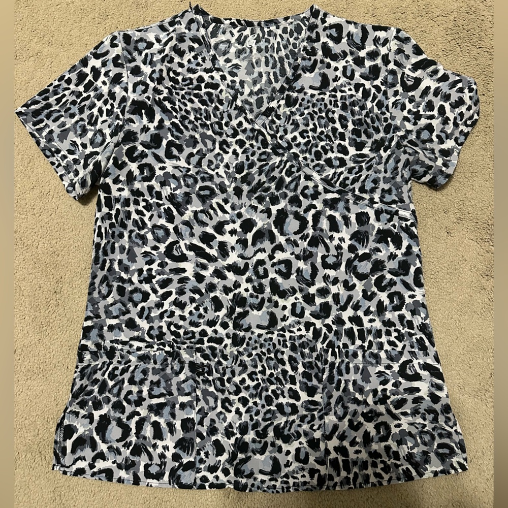 GT Performance Cheetah Print Scrub Top
